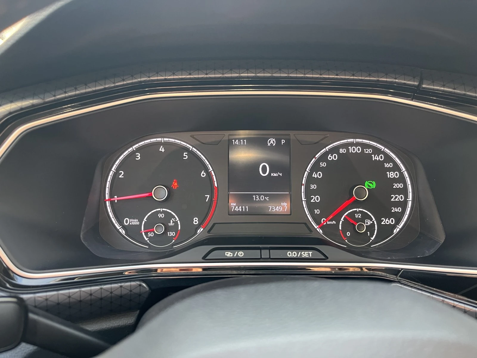 VW T-Cross 1.0 116HP от Порше България - изображение 6