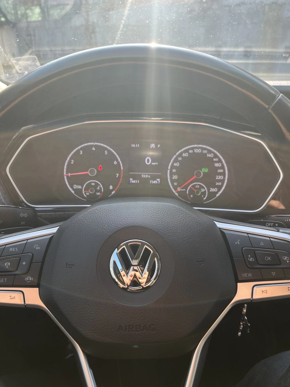 VW T-Cross 1.0 116HP от Порше България - изображение 5