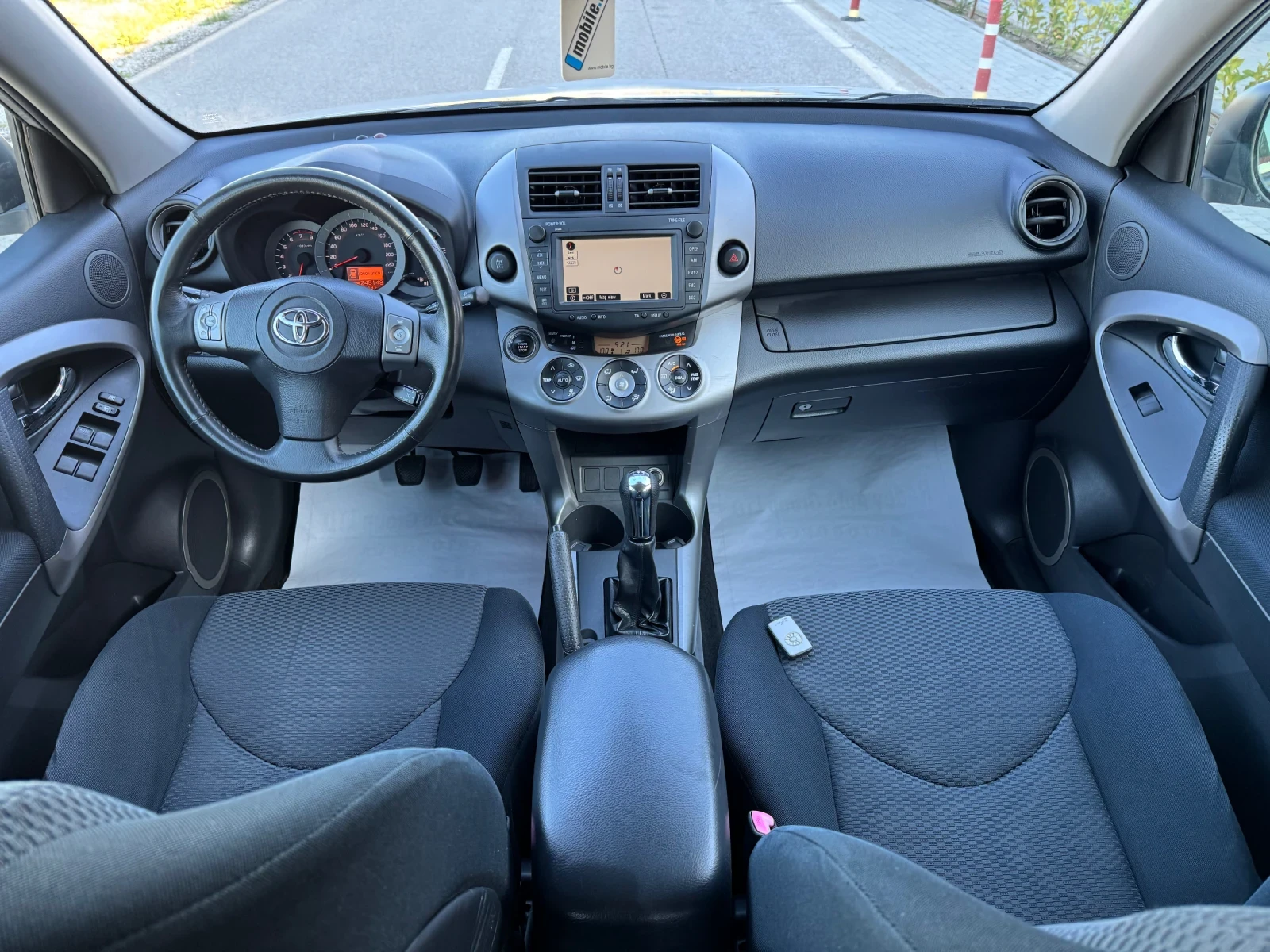 Toyota Rav4 2.0-VVT-I/НАВИГАЦИЯ\KEY LESS GO/ 4x4 - изображение 10