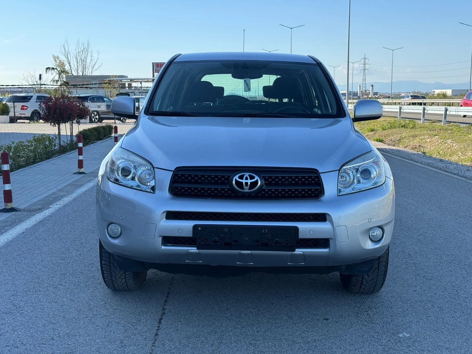 Toyota Rav4 2.0-VVT-I/НАВИГАЦИЯ\KEY LESS GO/ 4x4 - изображение 2