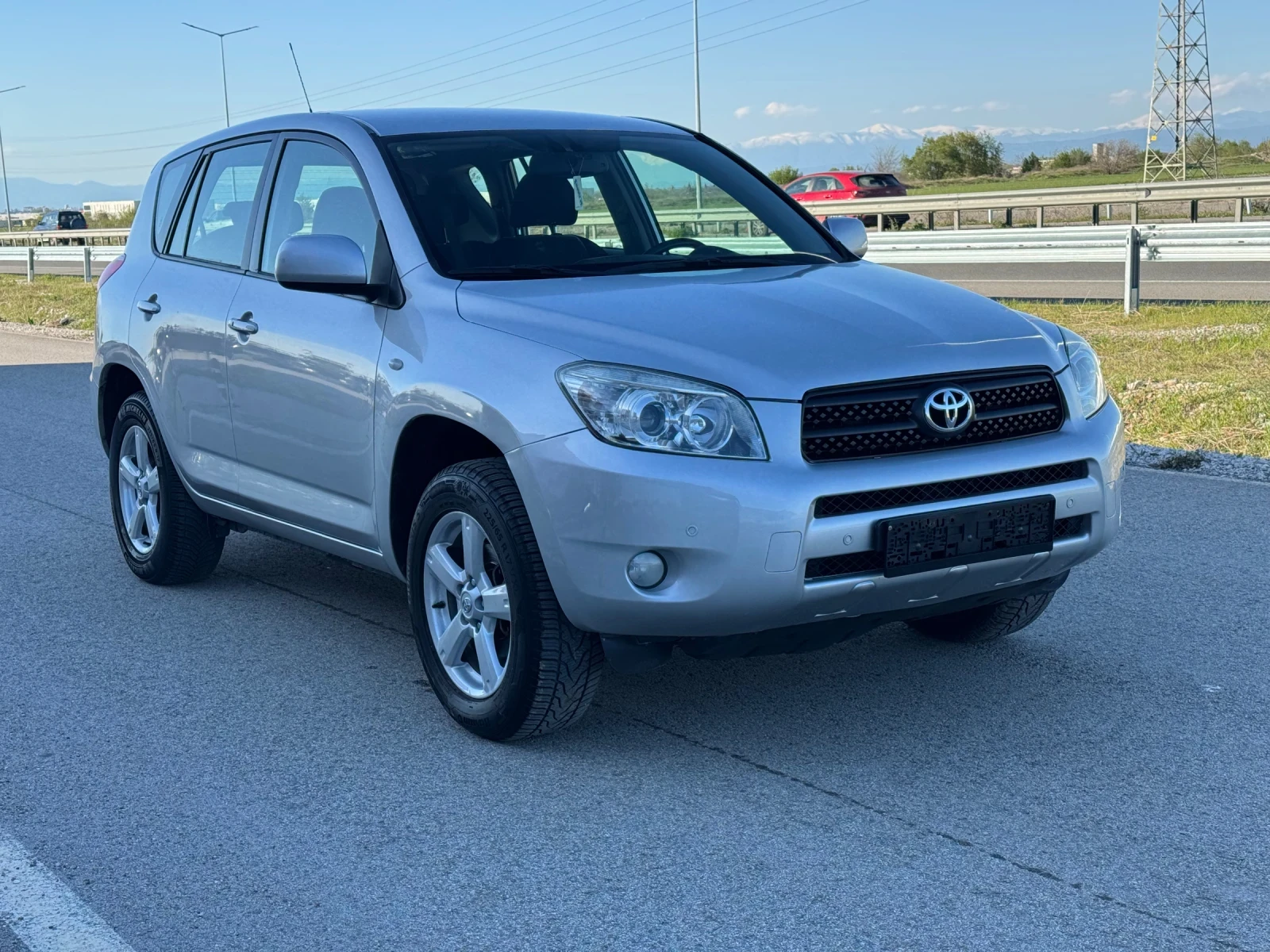 Toyota Rav4 2.0-VVT-I/НАВИГАЦИЯ\KEY LESS GO/ 4x4 - изображение 3