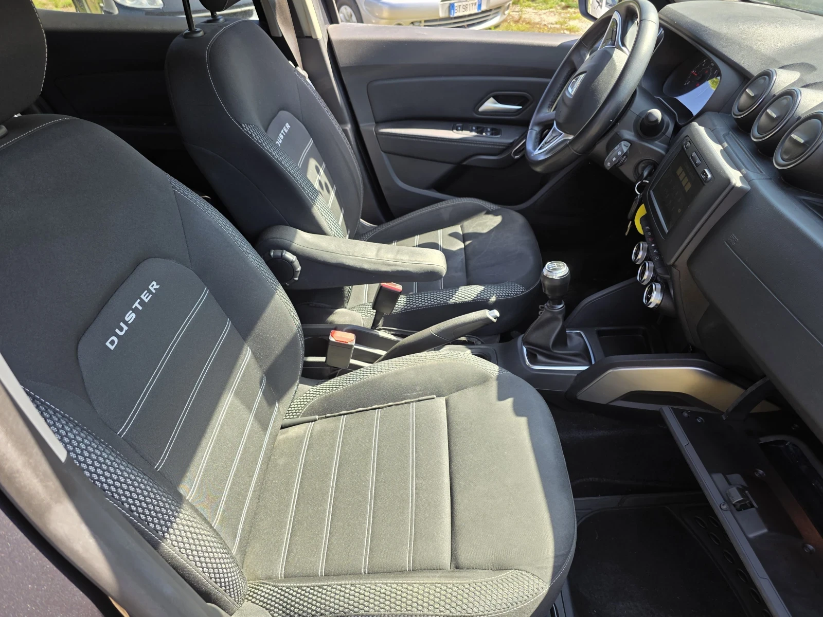 Dacia Duster 1.6i GPL - изображение 9