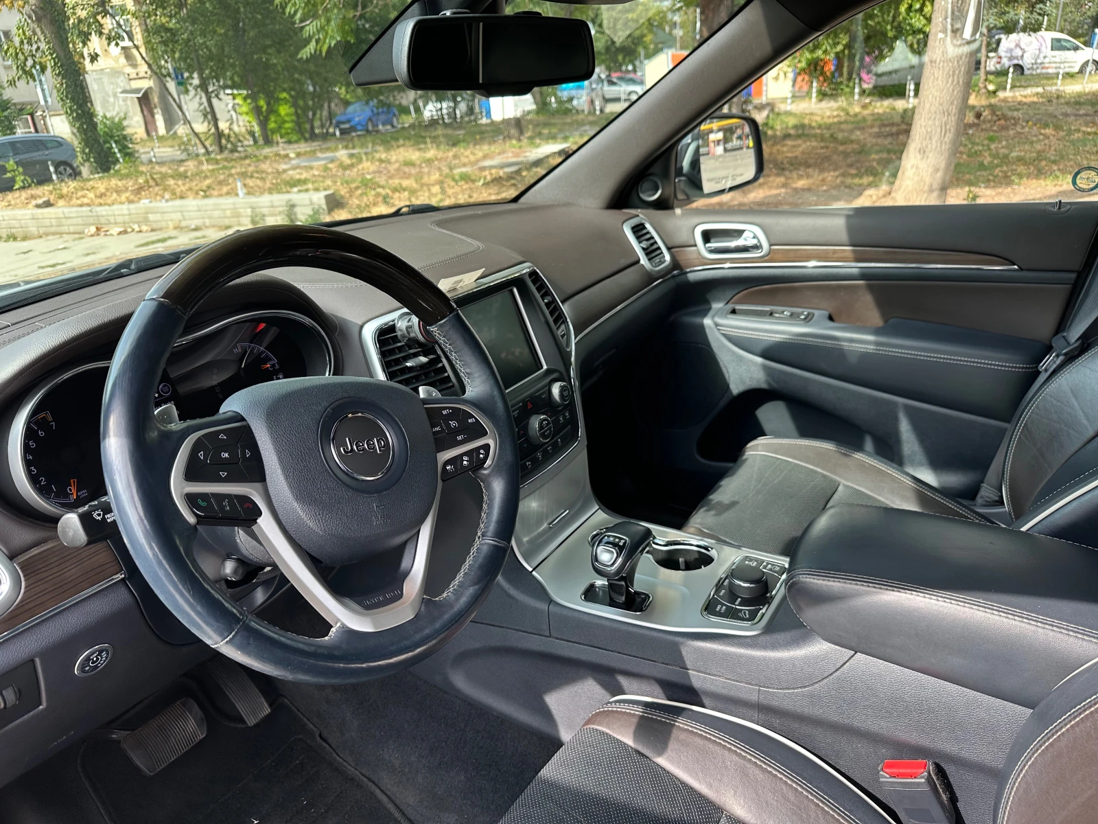Jeep Grand cherokee 3.6 - OVERLAND - ГАЗ - изображение 8