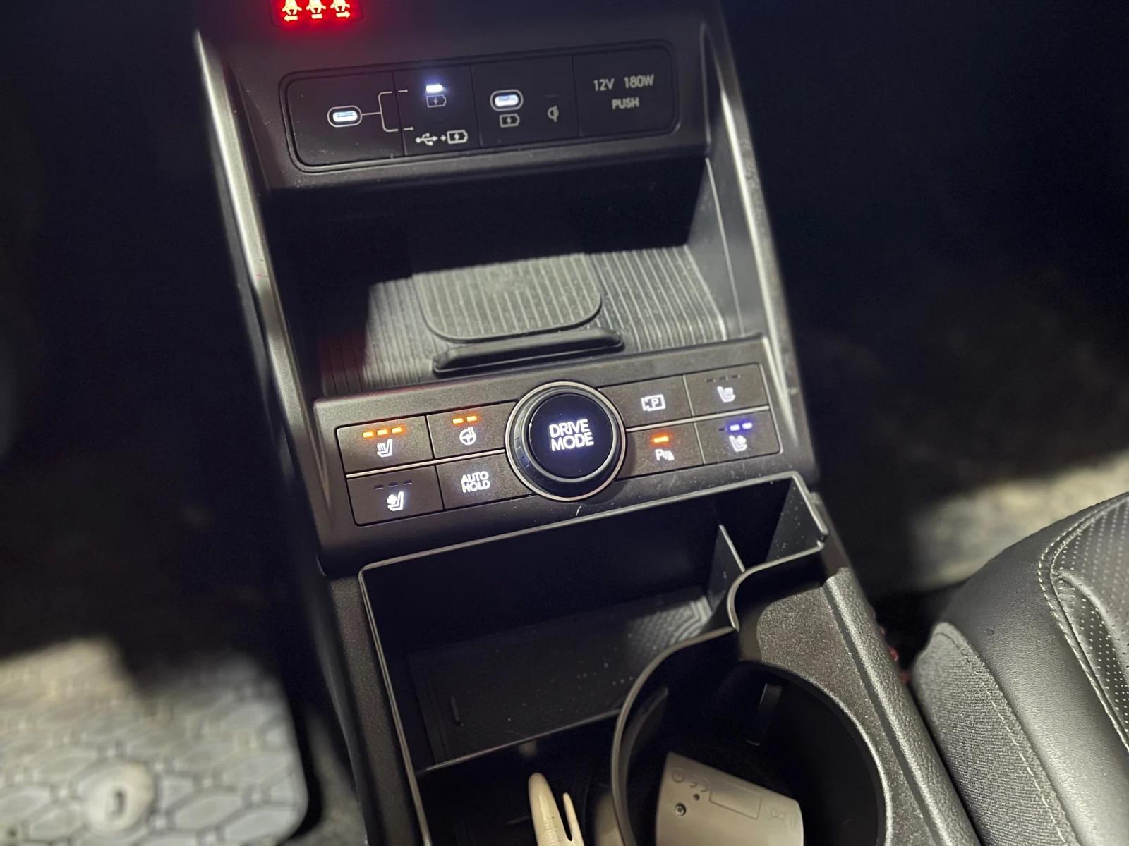 Hyundai Kona 65.4kWh* 360 Камери* Дистроник* Обдухване* Хед Ъп, снимка 11 - Автомобили и джипове - 53584413