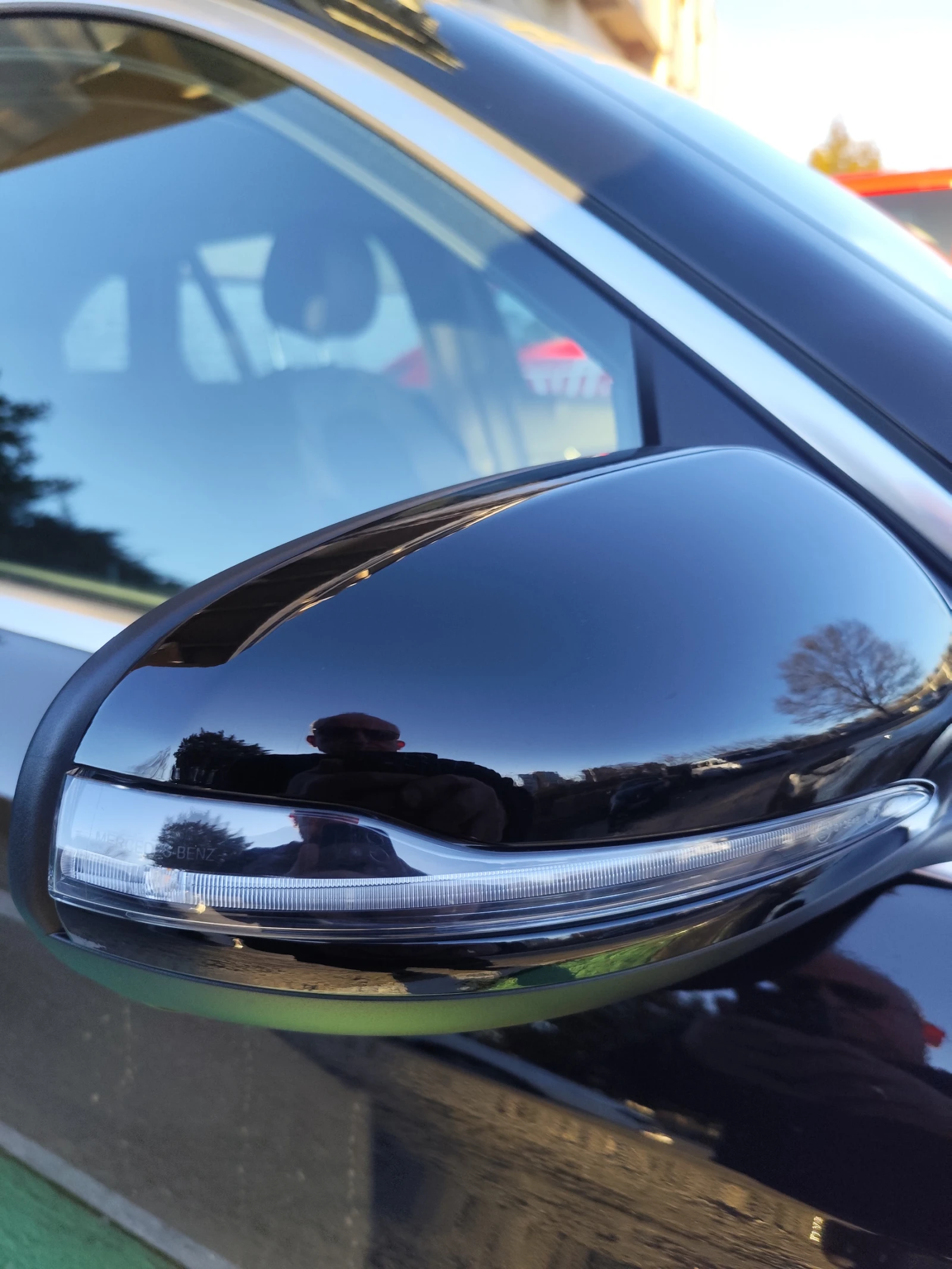 Mercedes-Benz GLC 300 e, снимка 9 - Автомобили и джипове - 53764138