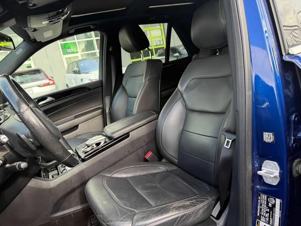 Mercedes-Benz GLE 400 PANO | ДИСТРОНИК | 360 | KEYLESS | ПОДГРЕВИ, снимка 11 - Автомобили и джипове - 53928193