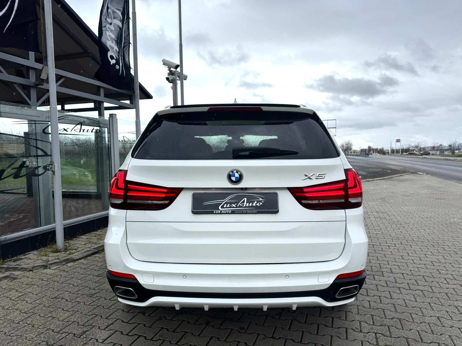 BMW X5 3.5i#M-PERF#PANORAMA#360* CAM#HEAD-UP#CARBON, снимка 6 - Автомобили и джипове - 54073367