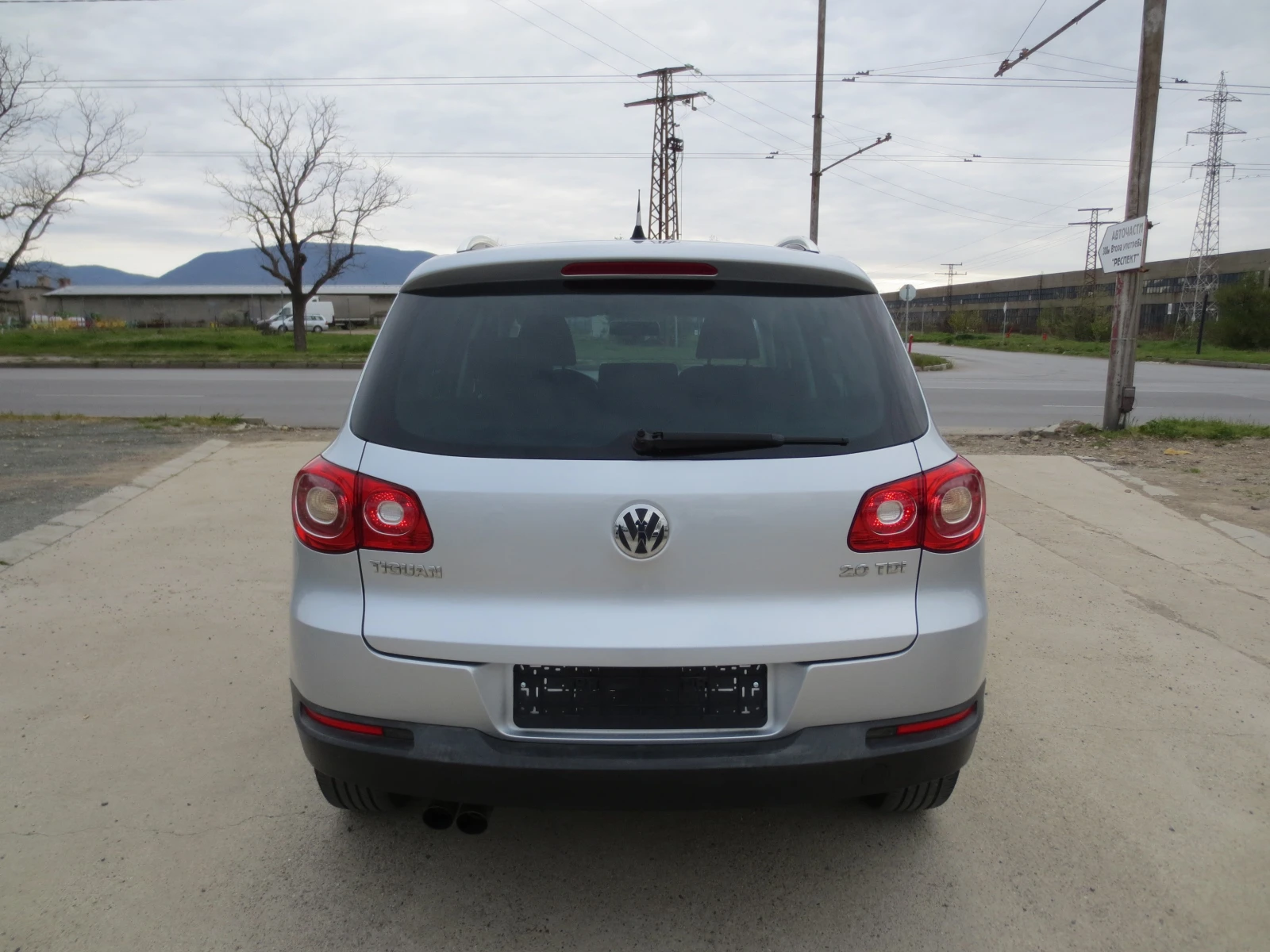 VW Tiguan 2.0TDI* DSG* 4-Motion* , снимка 6 - Автомобили и джипове - 54189642