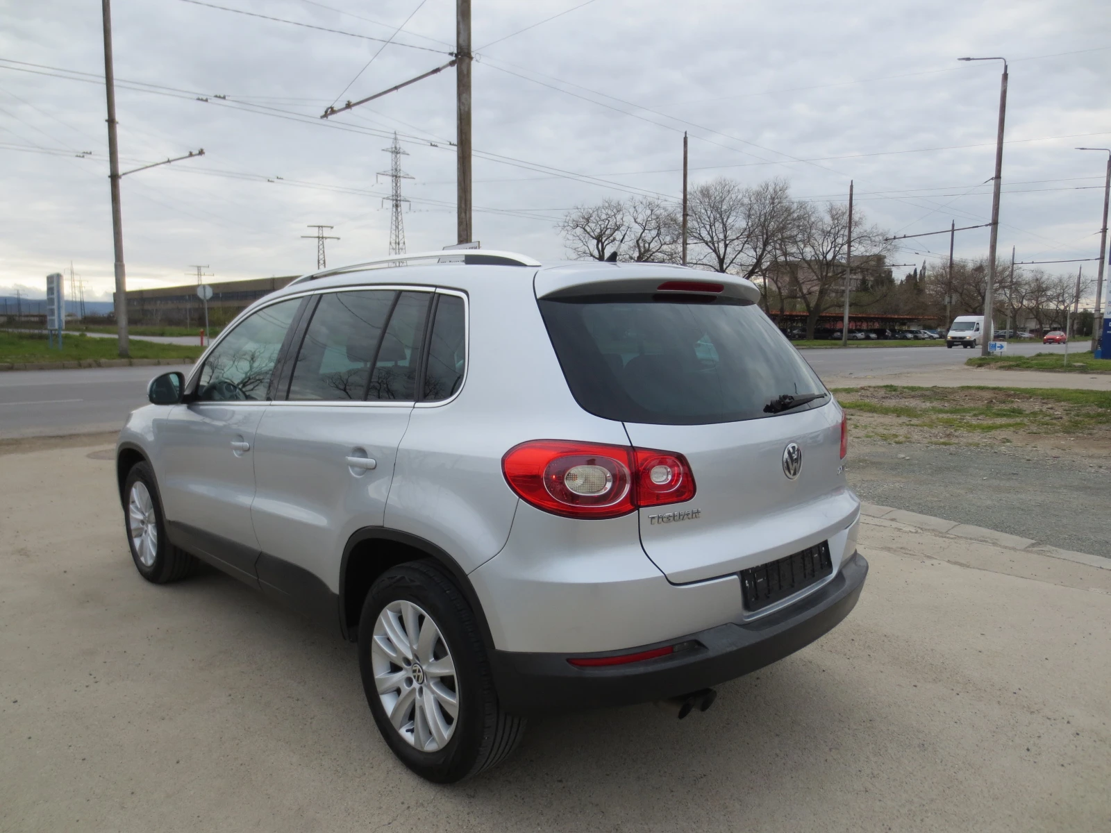 VW Tiguan 2.0TDI* DSG* 4-Motion* , снимка 7 - Автомобили и джипове - 54189642