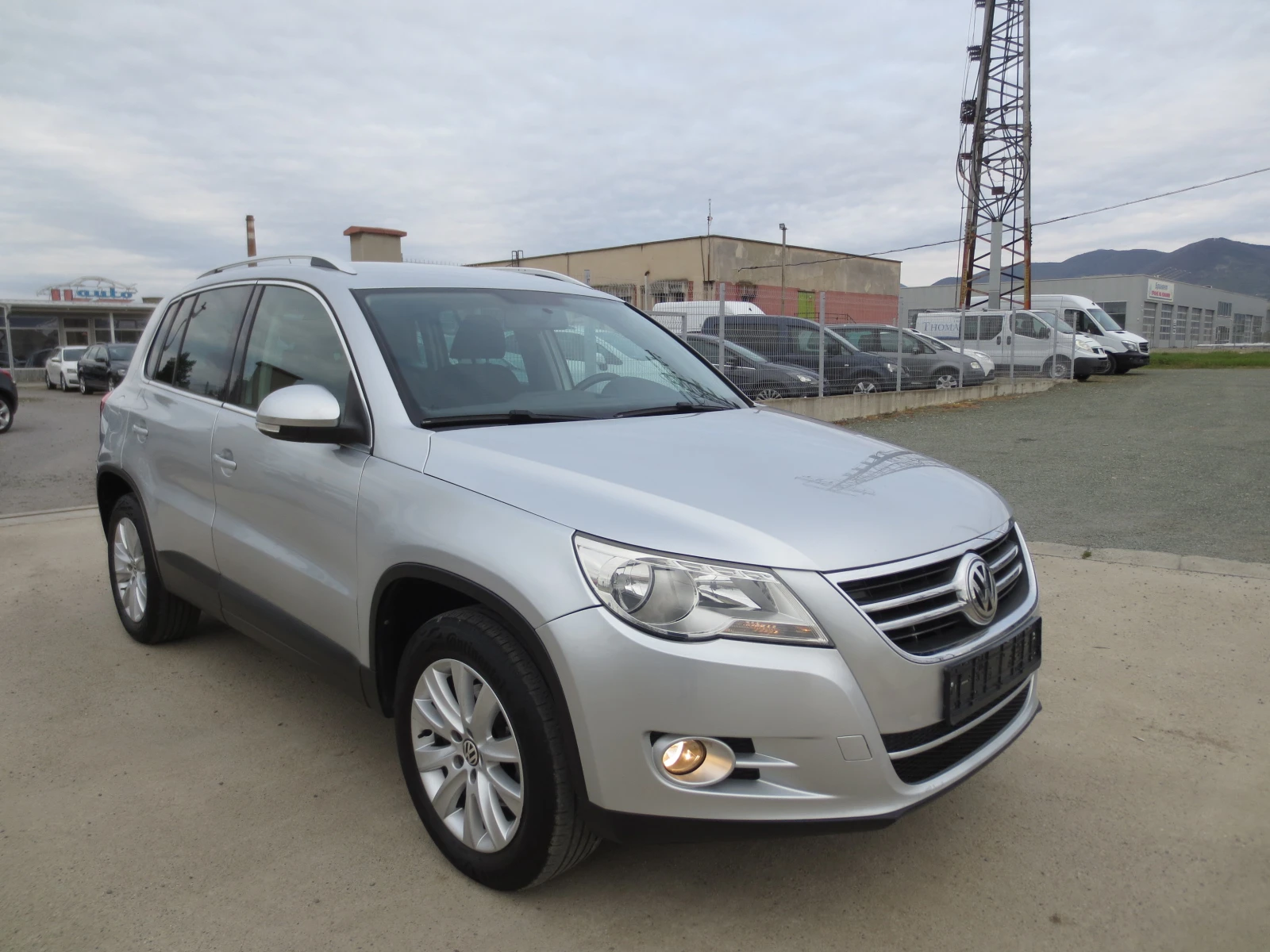 VW Tiguan 2.0TDI* DSG* 4-Motion* , снимка 3 - Автомобили и джипове - 54189642