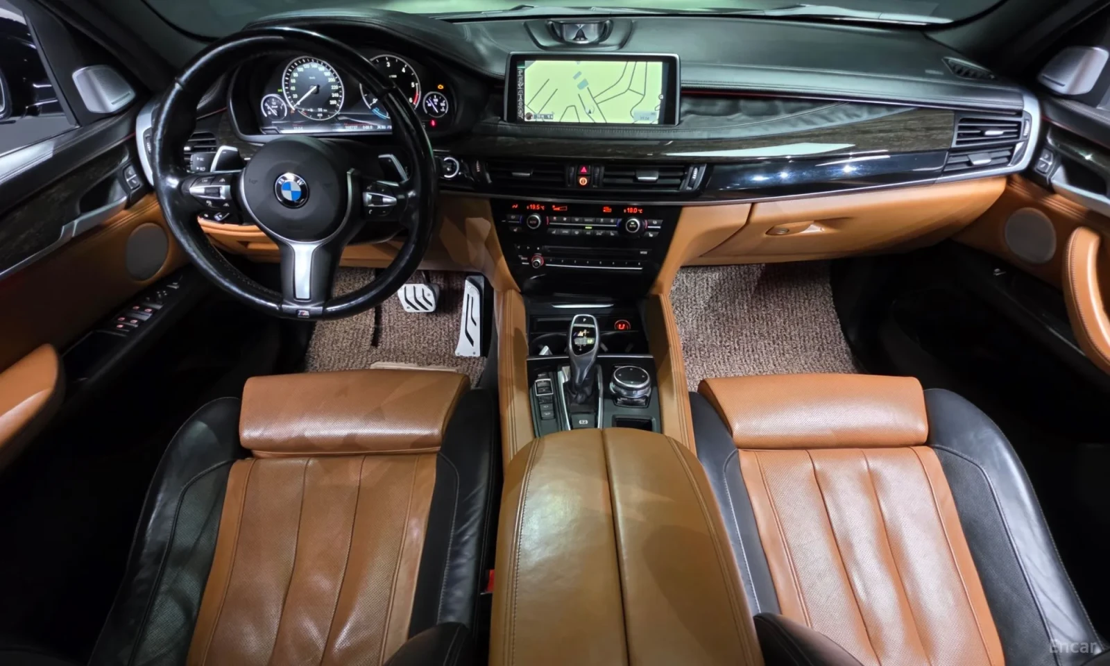 BMW X6 50D\Двуцветен салон\ фулл екстри, снимка 7 - Автомобили и джипове - 55571953