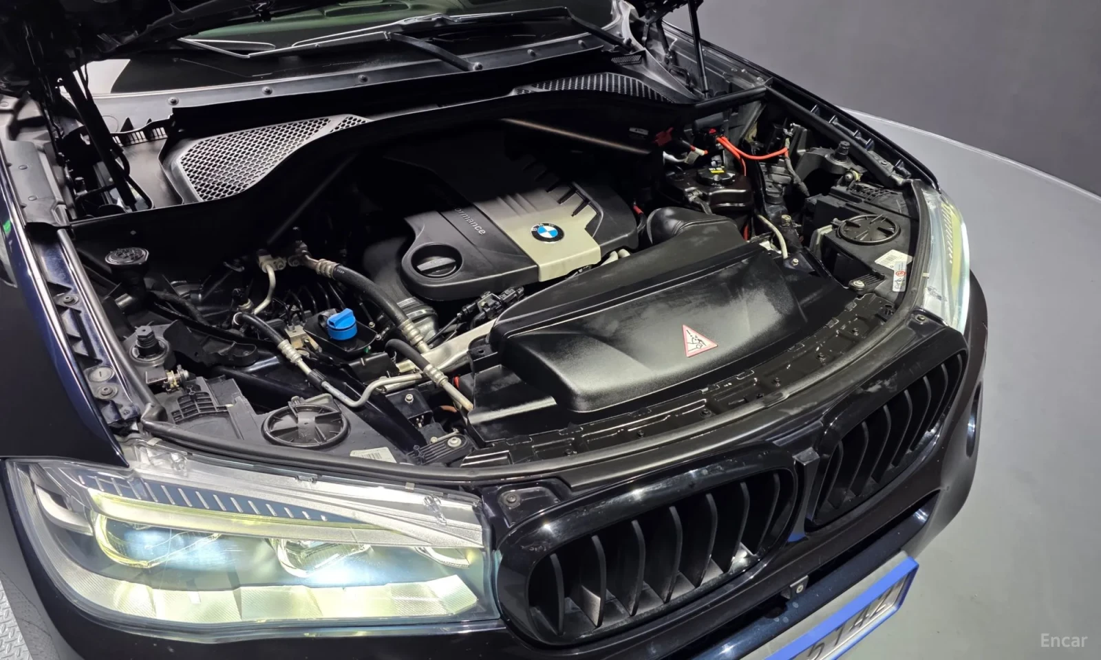 BMW X6 50D\Двуцветен салон\ фулл екстри, снимка 6 - Автомобили и джипове - 55571953