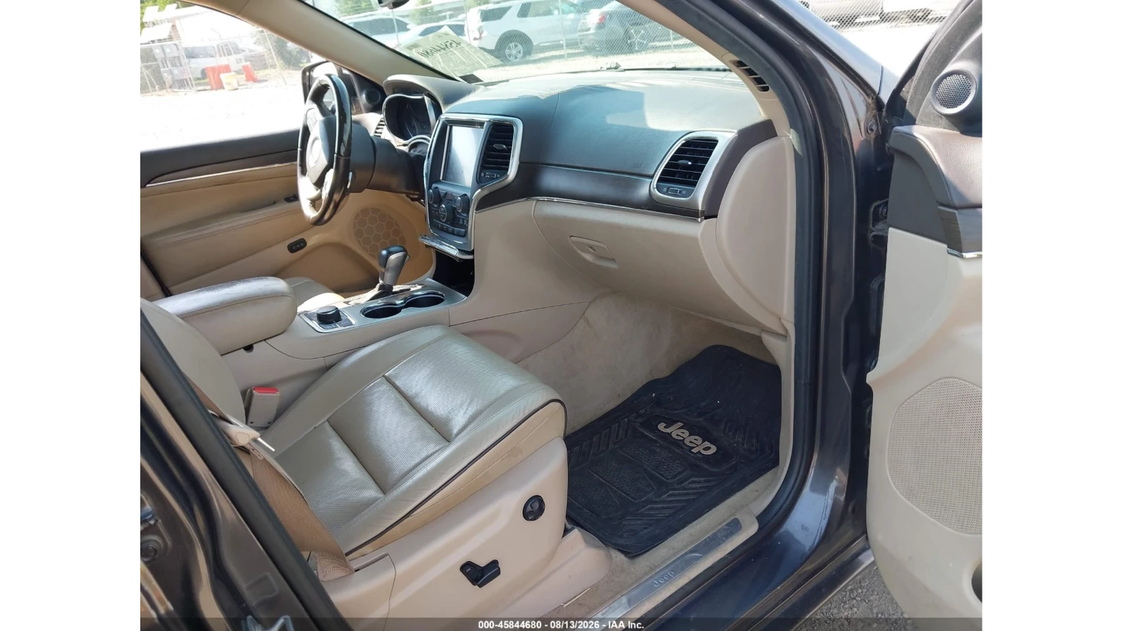 Jeep Grand cherokee 5.7 / OVERLAND / ОБДУХВАНЕ / ПОДГРЕВИ / ДИСТРОНИК , снимка 7 - Автомобили и джипове - 55814676