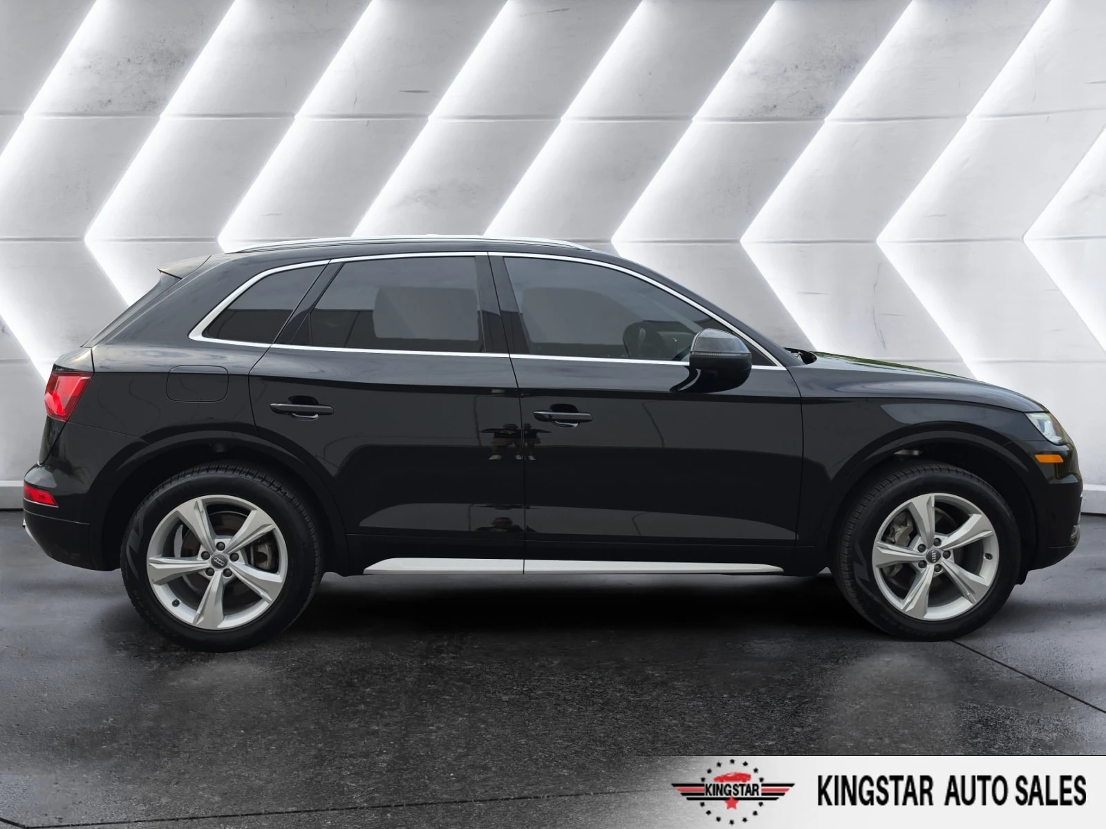 Audi Q5 * Progressiv * CARFAX * ОПЦИЯ ЗА ФИНАНСИРАНЕ * , снимка 3 - Автомобили и джипове - 55833674