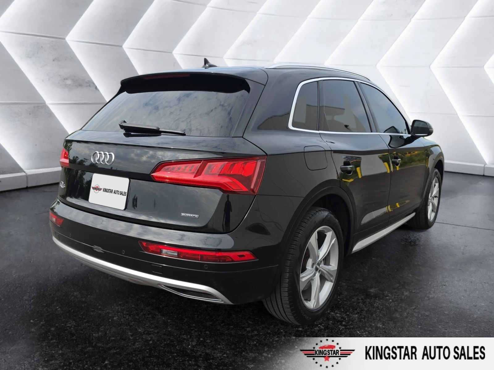 Audi Q5 * Progressiv * CARFAX * ОПЦИЯ ЗА ФИНАНСИРАНЕ * , снимка 13 - Автомобили и джипове - 55833674