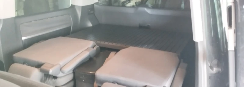 VW Multivan, снимка 16 - Бусове и автобуси - 52206460