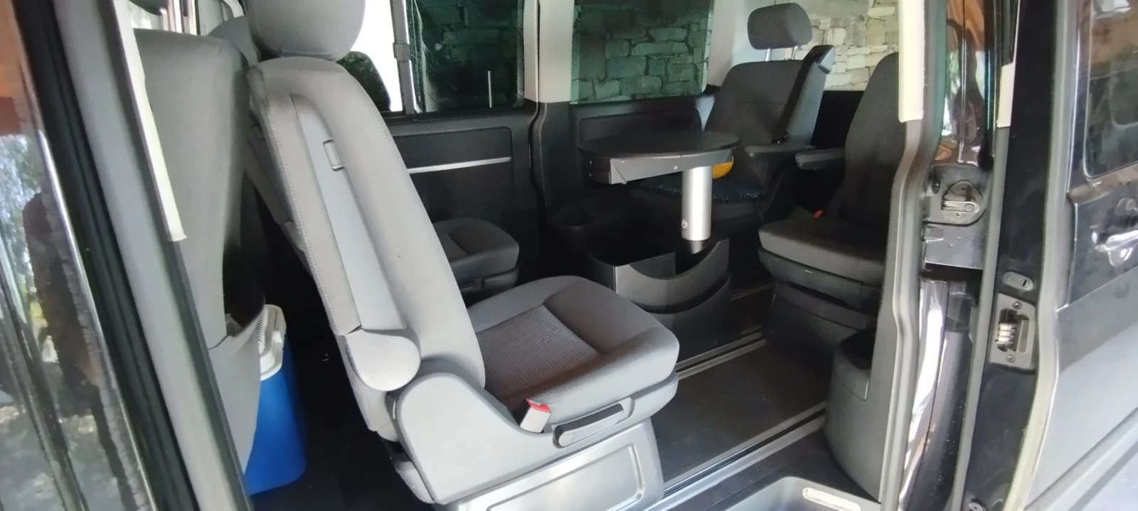 VW Multivan, снимка 12 - Бусове и автобуси - 53488728