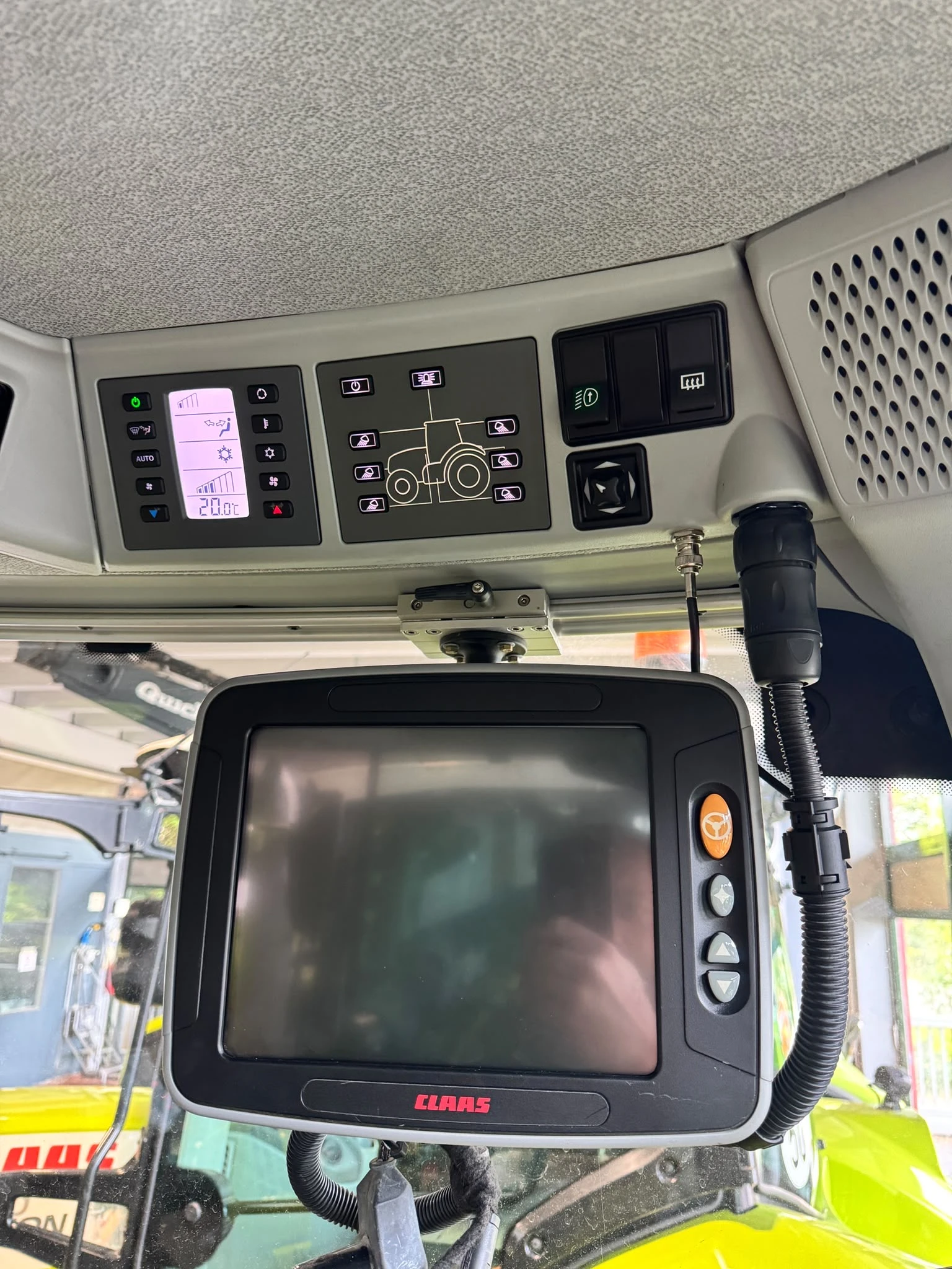 Трактор Claas ARION 660 CMATIC CEBIS НАВИГАЦИЯ ЛИЗИНГ, снимка 8 - Селскостопанска техника - 56020757