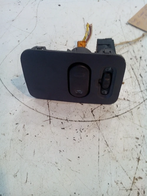 Копче регулиране фарове и подгрев стъкло за Рено Клио 1.4 бензин