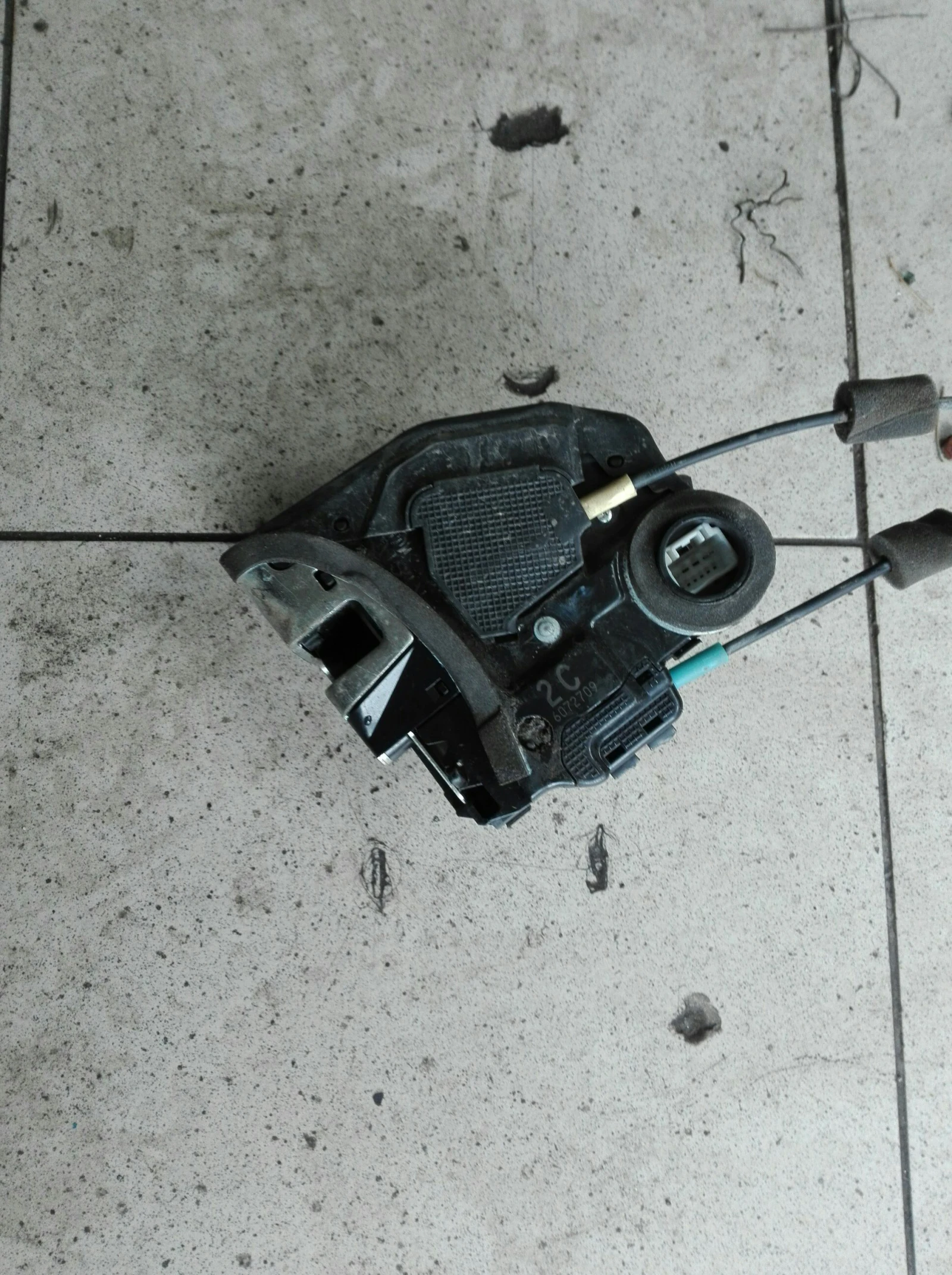 ����� ����� ���� ������ ��� 4 2.2� | Mobile.bg � ����������� 1