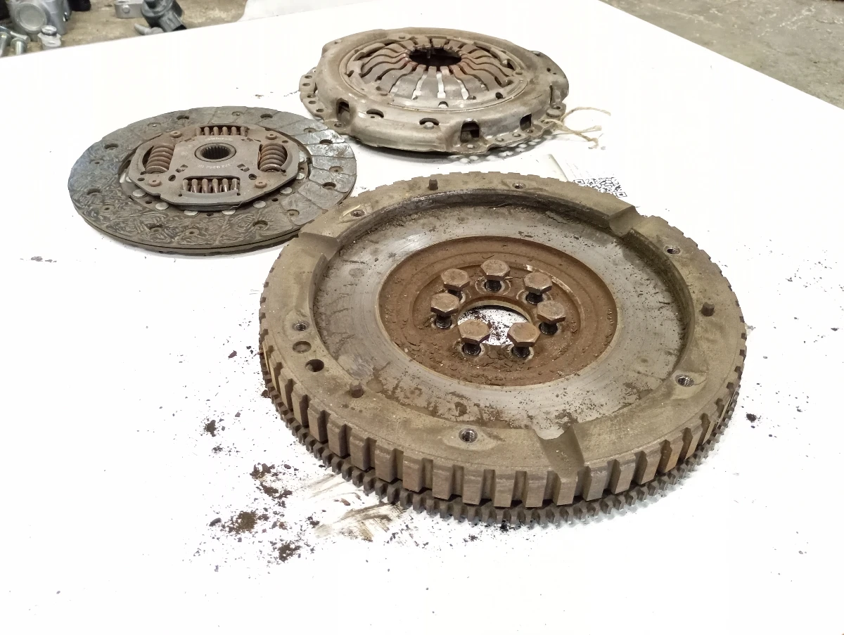 ������� ����� ����� 1,5��� � | Mobile.bg � ����������� 1