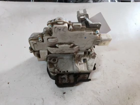 ����� �� �������� �� ����� (����� �����) 4F0839016 Audi A6
