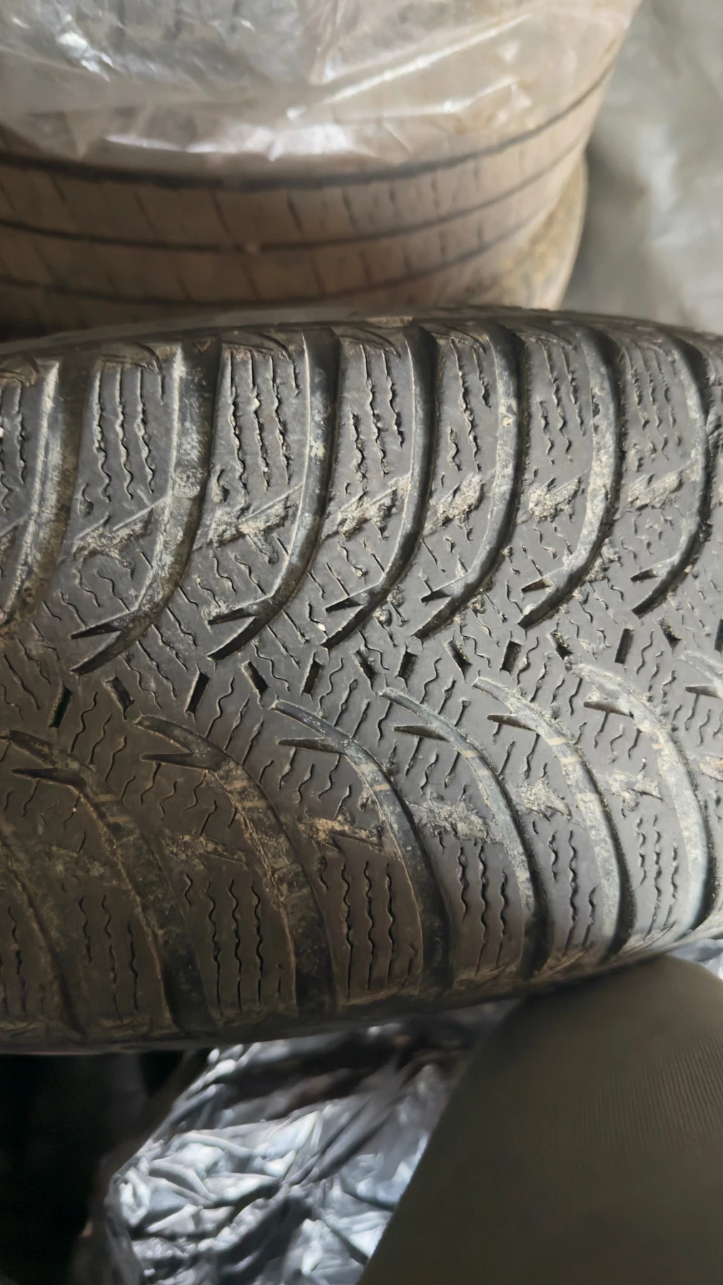 ���� � ������ 195/65R15 �� Mercedes-Benz C 220 | Mobile.bg � ����������� 4