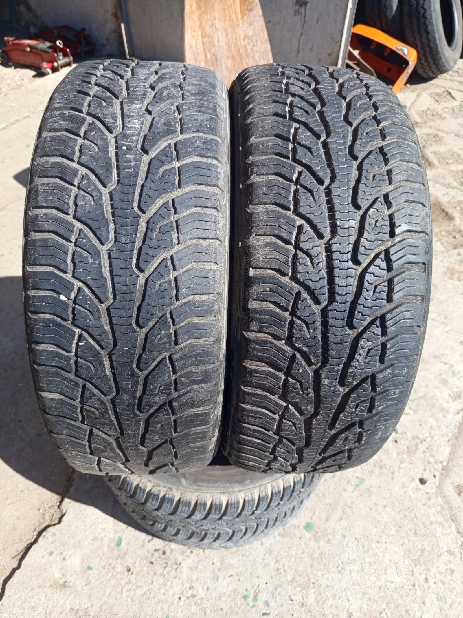 Гуми Всесезонни 205/50R17