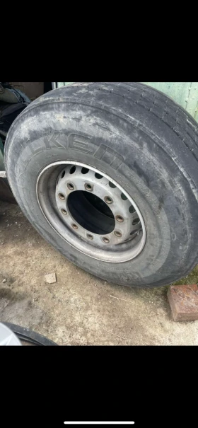        385/65R22.5  