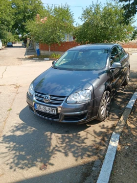 VW Jetta Седан, снимка 1