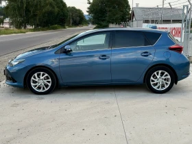 Toyota Auris 1.8 HYBRID/Сервизна история/Автомат/Нова батерия, снимка 7