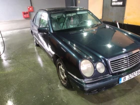 Обява за продажба на Mercedes-Benz E 200 ~2 300 лв. - изображение 1