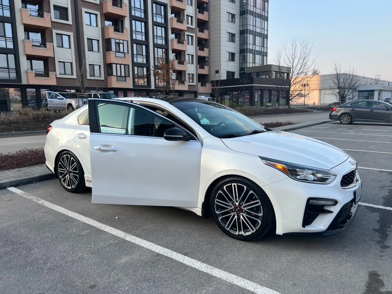 Kia Forte GT, снимка 5 - Автомобили и джипове - 49275905