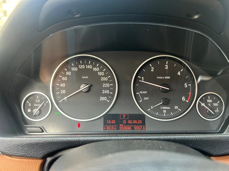 BMW 320 Luxury , снимка 9 - Автомобили и джипове - 52583571