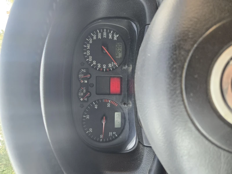 VW Golf 1.9tdi 150к.с., снимка 9 - Автомобили и джипове - 52422080