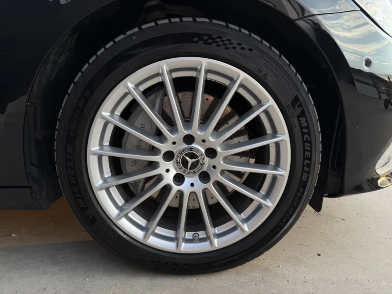 Mercedes-Benz E 300 d 4Matic (mild hybrid), снимка 9 - Автомобили и джипове - 51903998