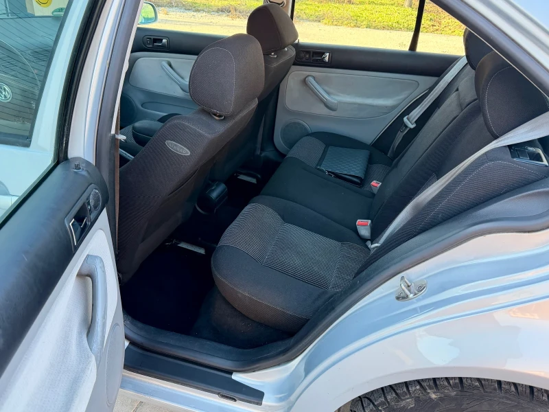 VW Bora 1.9 TDI , снимка 11 - Автомобили и джипове - 52937132