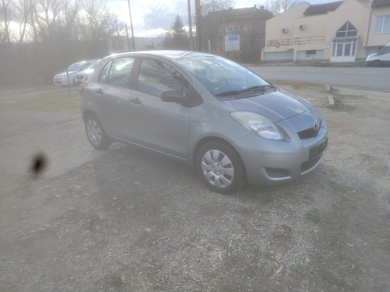 Toyota Yaris 1.33 бенин, снимка 3 - Автомобили и джипове - 53021595