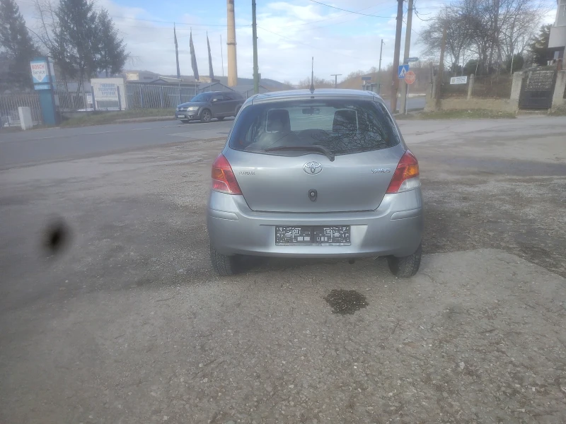 Toyota Yaris 1.33 бенин, снимка 6 - Автомобили и джипове - 53021595