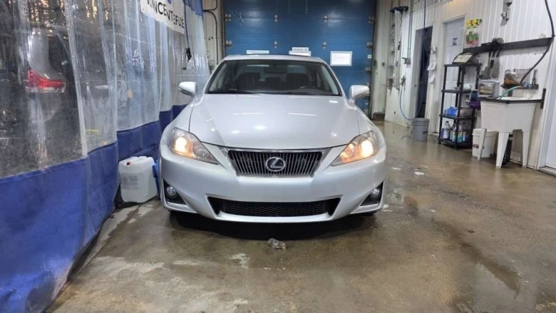 Lexus IS * 250C * CARFAX * ЦЕНА ДО БГ, снимка 2 - Автомобили и джипове - 53431431