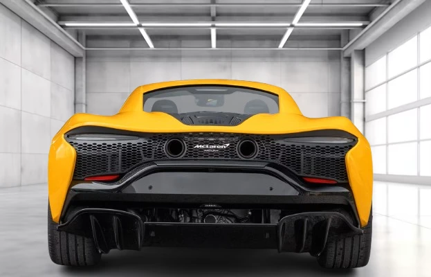 McLaren F1 Artura = NEW = Black Pack Гаранция - изображение 2