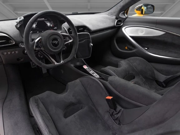 McLaren F1 Artura = NEW = Black Pack Гаранция - изображение 7