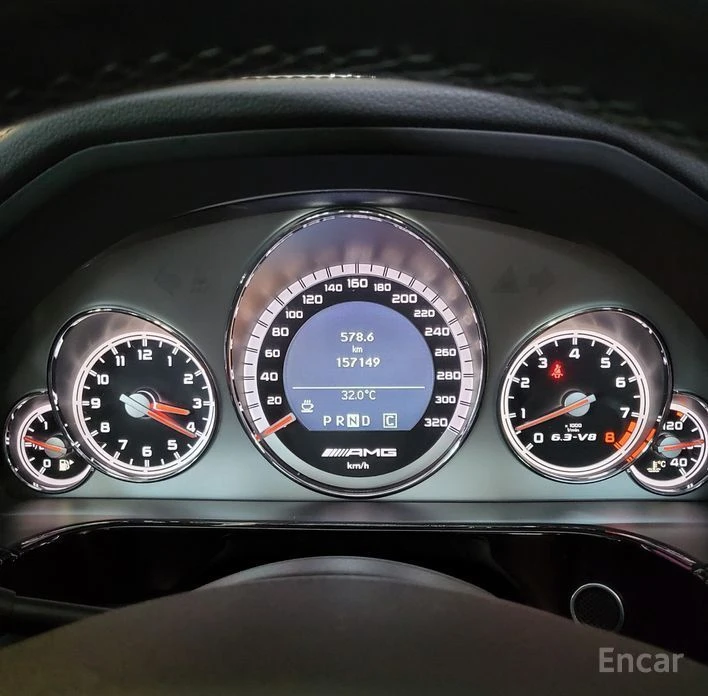 Mercedes-Benz E 63 AMG  - изображение 8