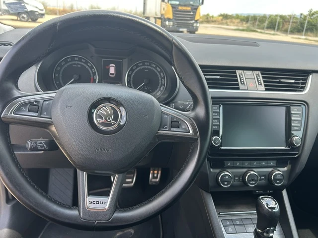 Skoda Octavia Scout, снимка 10 - Автомобили и джипове - 55146637
