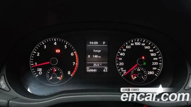 VW Passat, снимка 8 - Автомобили и джипове - 56081699