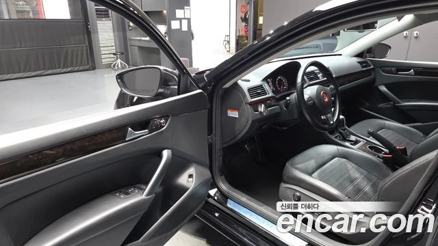 VW Passat, снимка 10 - Автомобили и джипове - 56081699