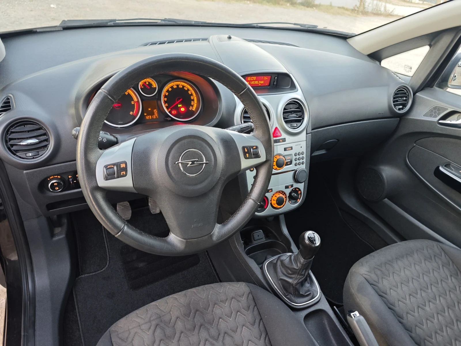 Opel Corsa ACTIVE 6Gear  | Mobile.bg   16