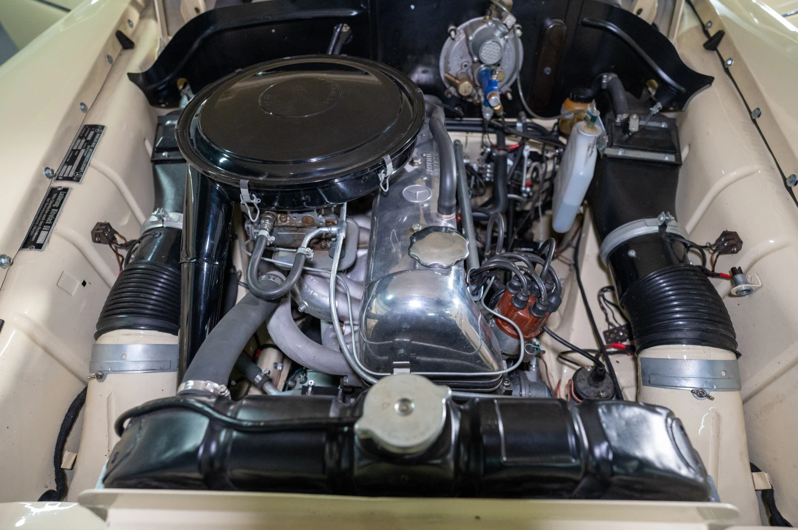 Mercedes-Benz 220 S Ponton | Mobile.bg   12