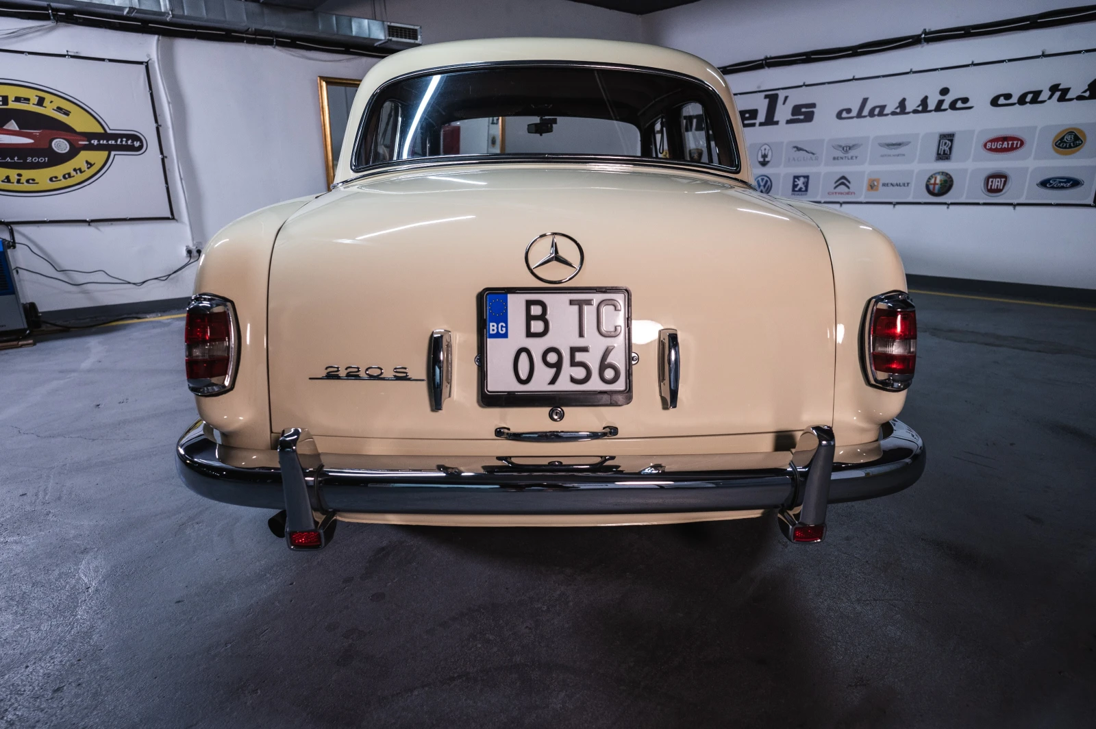 Mercedes-Benz 220 S Ponton - изображение 5