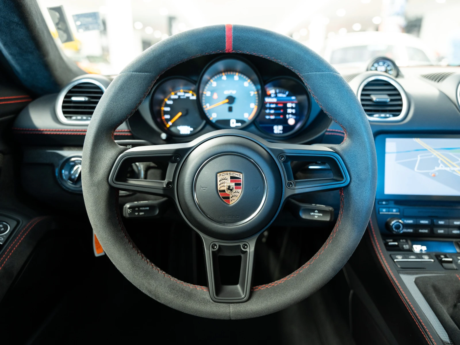Porsche Cayman 718 Cayman GT4 - изображение 9
